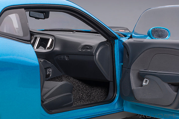 71742 DODGE CHALLENGER 392 HEMI SCAT PACK SHAKER 2018 (B5 BLUE PEARL COAT)