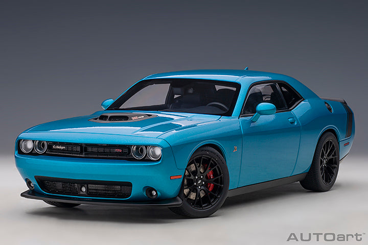 71742 DODGE CHALLENGER 392 HEMI SCAT PACK SHAKER 2018 (B5 BLUE PEARL COAT)