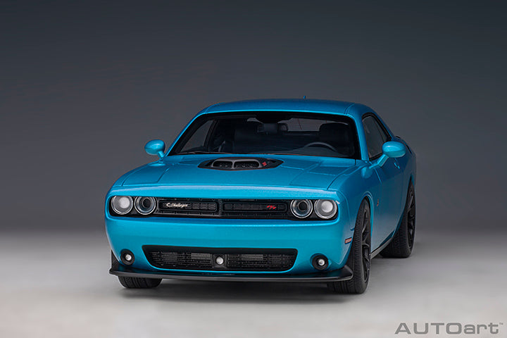 71742 DODGE CHALLENGER 392 HEMI SCAT PACK SHAKER 2018 (B5 BLUE PEARL COAT)