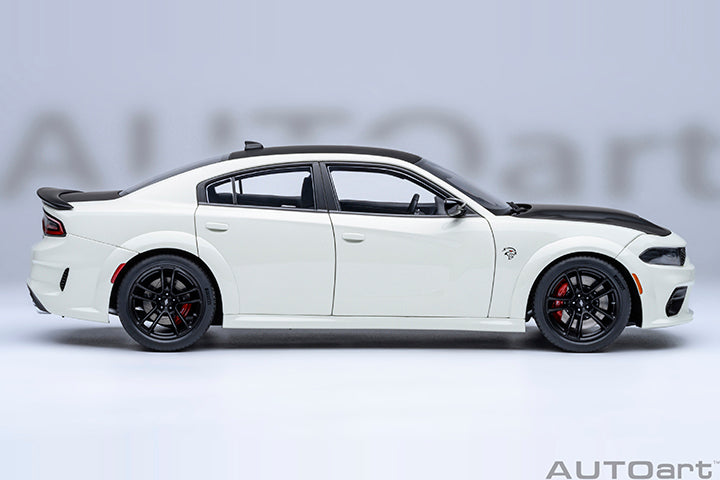 71751 DODGE CHARGER SRT HELLCAT REDEYE JAILBREAK (KNUCKLE WHITE)