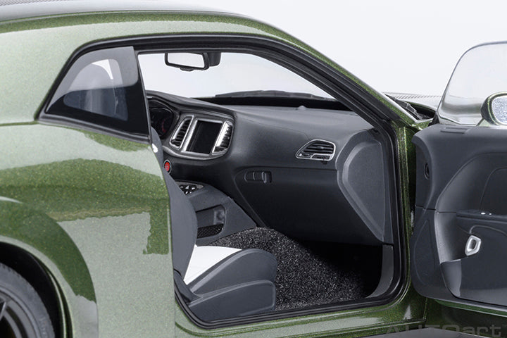 71761 DODGE CHALLENGER SRT JAILBREAK 2022 (F8 GREEN)