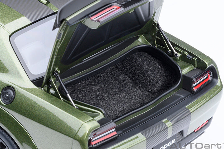 71761 DODGE CHALLENGER SRT JAILBREAK 2022 (F8 GREEN)