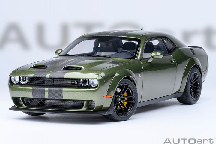 71761 DODGE CHALLENGER SRT JAILBREAK 2022 (F8 GREEN)