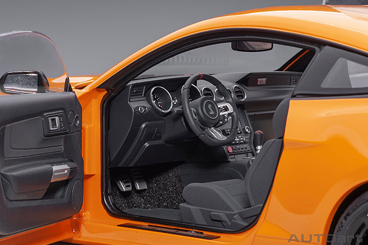 72929 FORD SHELBY GT-350R (FURY ORANGE)