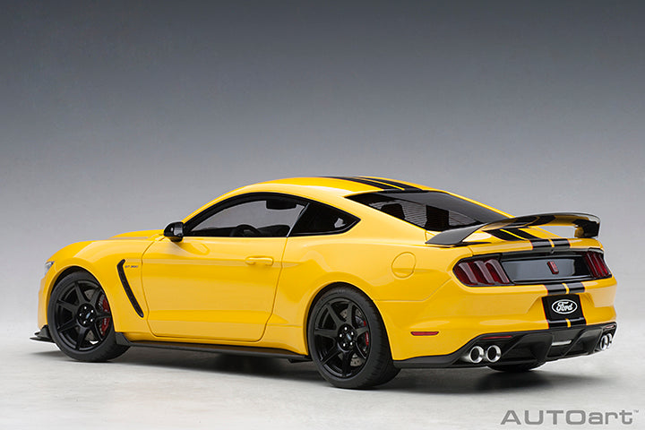 72932 FORD SHELBY GT-350R (TRIPLE YELLOW W/ BLACK STRIPES)