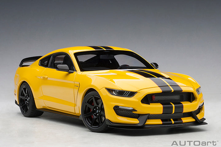 72932 FORD SHELBY GT-350R (TRIPLE YELLOW W/ BLACK STRIPES)