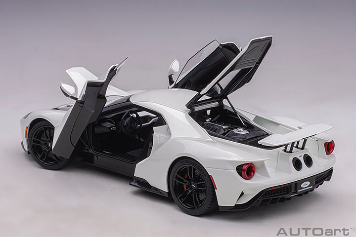 72941 FORD GT 2017 (FROZEN WHITE)