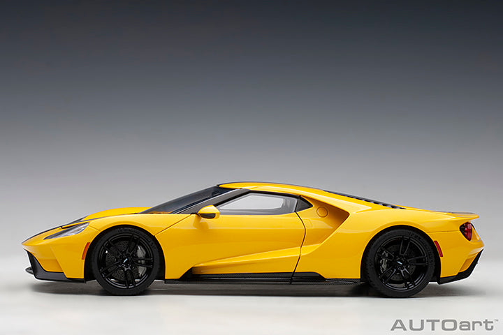 72944 FORD GT 2017 (TRIPLE YELLOW/BLACK STRIPES)