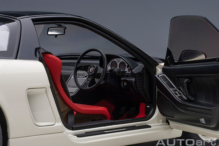 73215 HONDA NSX-R (NA2)(CHAMPIONSHIP WHITE/BLACK CARBON FIBER VERSION)