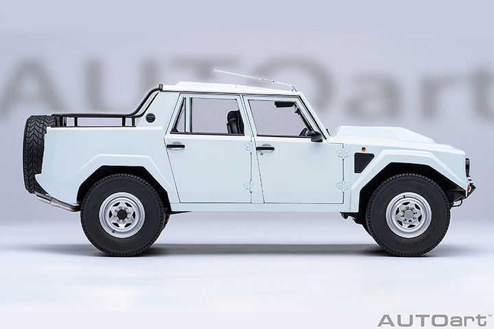 74549 LAMBORGHINI LM002 (BIANCO POLO PARK/WHITE)