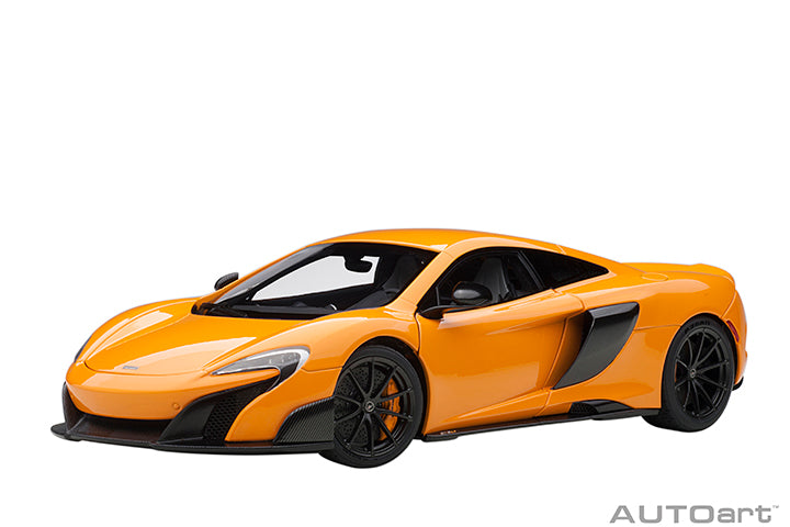 76048 1/18 McLAREN 675LT (McLAREN ORANGE)