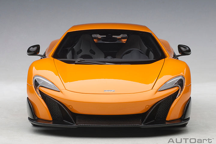 76048 1/18 McLAREN 675LT (McLAREN ORANGE)
