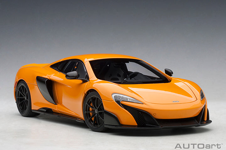 76048 1/18 McLAREN 675LT (McLAREN ORANGE)