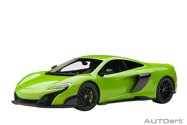 76049 1/18 McLAREN 675LT (NAPIER GREEN)
