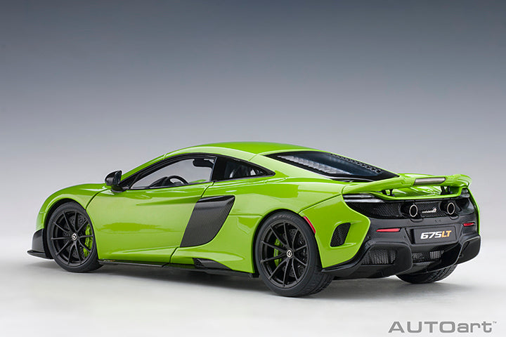 76049 1/18 McLAREN 675LT (NAPIER GREEN)