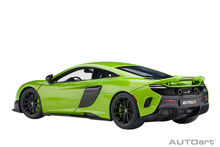 76049 1/18 McLAREN 675LT (NAPIER GREEN)