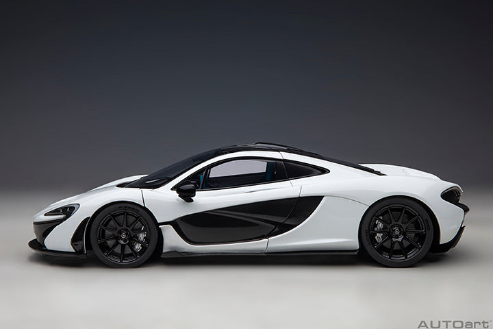 76066 McLAREN P1 (ALASKAN DIAMOND WHITE W/ BLUE/BLACK INTERIOR)