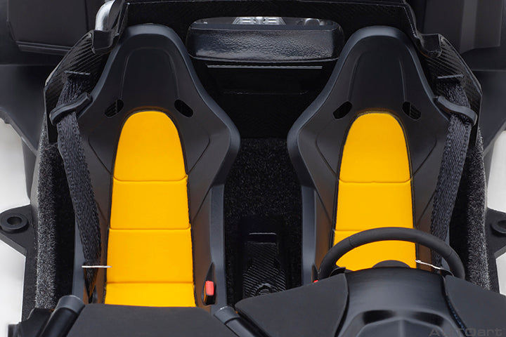 76067 1/18 McLAREN P1 (VOLCANO YELLOW W/ YELLOW/BLACK INTERIOR)