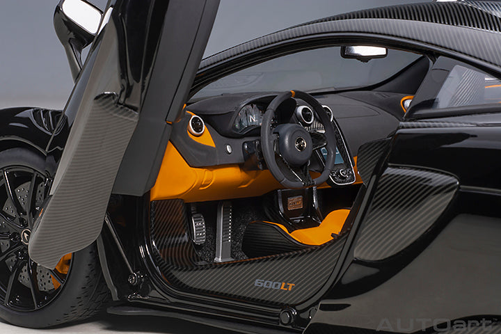76081 McLAREN 600LT (ONYX BLACK)