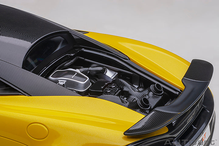 76082 McLAREN 600LT (SICILIAN YELLOW)