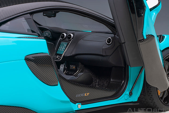 76083 McLAREN 600LT (FISTRAL BLUE)