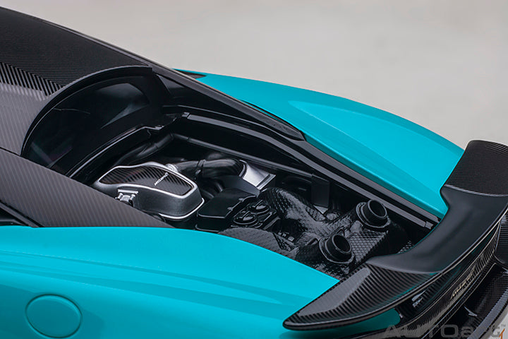 76083 McLAREN 600LT (FISTRAL BLUE)