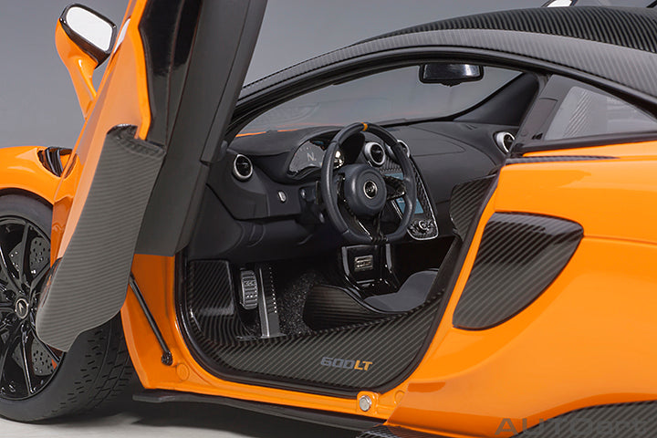 76085 McLAREN 600LT (VOLCANO RED)