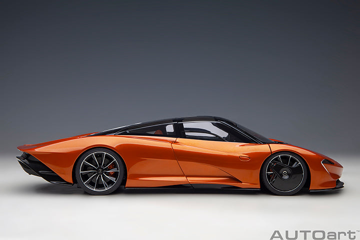 76088 McLAREN SPEEDTAIL (VOLCANO ORANGE)
