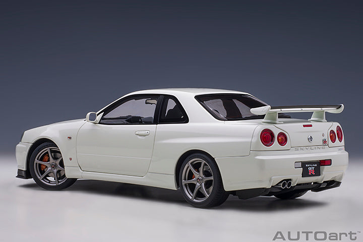 77406 NISSAN SKYLINE GT-R (R34) V-SPEC II (WHITE PEARL)