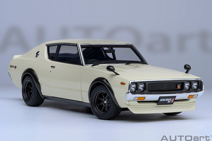 77467 NISSAN SKYLINE 2000 GT-R (KPGC110) TUNED VERSION  (WHITE)