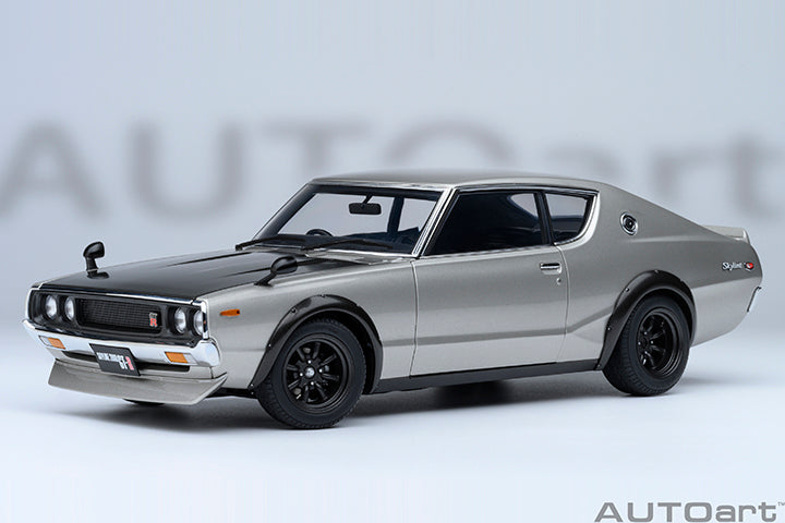 77477 "Online Exclusive" NISSAN SKYLINE 2000 GT-R (KPGC110) TUNED VERSION  "CARBON BLACK BONNET" (SILVER)