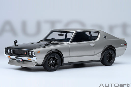 77477 "Online Exclusive" NISSAN SKYLINE 2000 GT-R (KPGC110) TUNED VERSION  "CARBON BLACK BONNET" (SILVER)