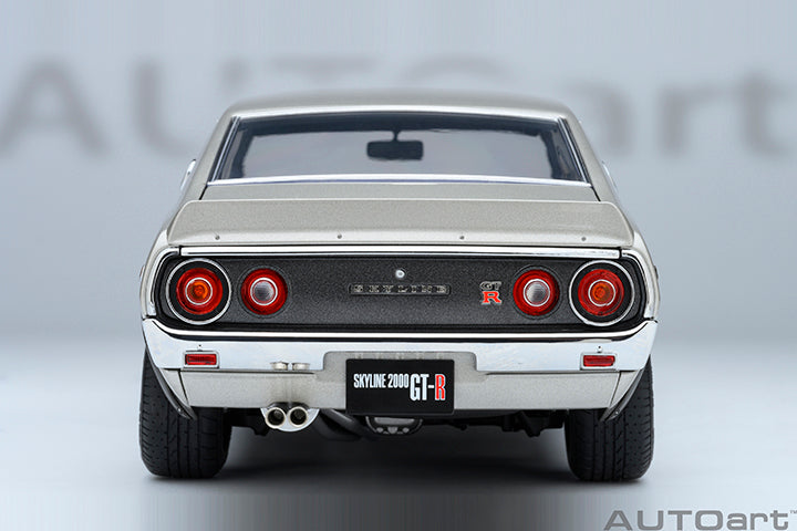 77477 "Online Exclusive" NISSAN SKYLINE 2000 GT-R (KPGC110) TUNED VERSION  "CARBON BLACK BONNET" (SILVER)
