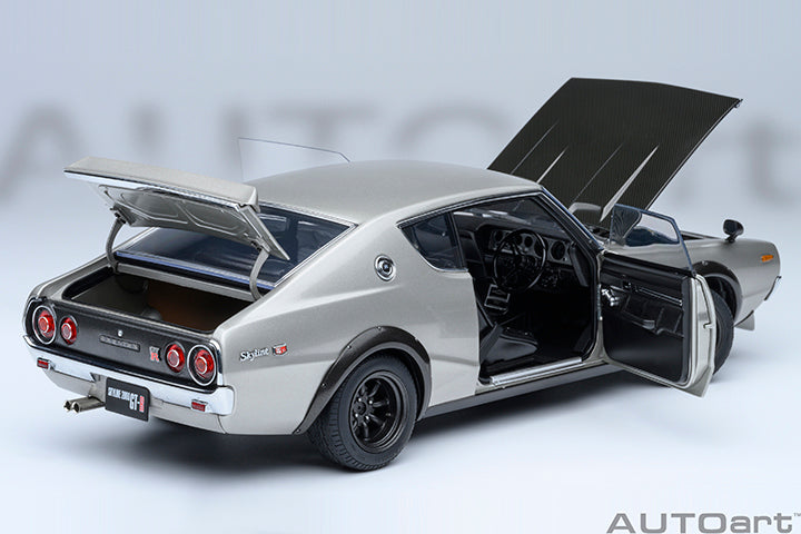 77477 "Online Exclusive" NISSAN SKYLINE 2000 GT-R (KPGC110) TUNED VERSION  "CARBON BLACK BONNET" (SILVER)
