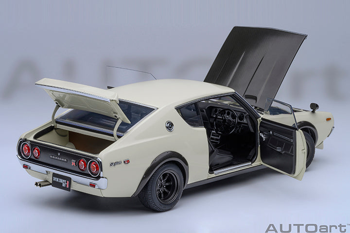 77478 "Online Exclusive" NISSAN SKYLINE 2000 GT-R (KPGC110) TUNED VERSION  "CARBON BLACK BONNET" (WHITE)