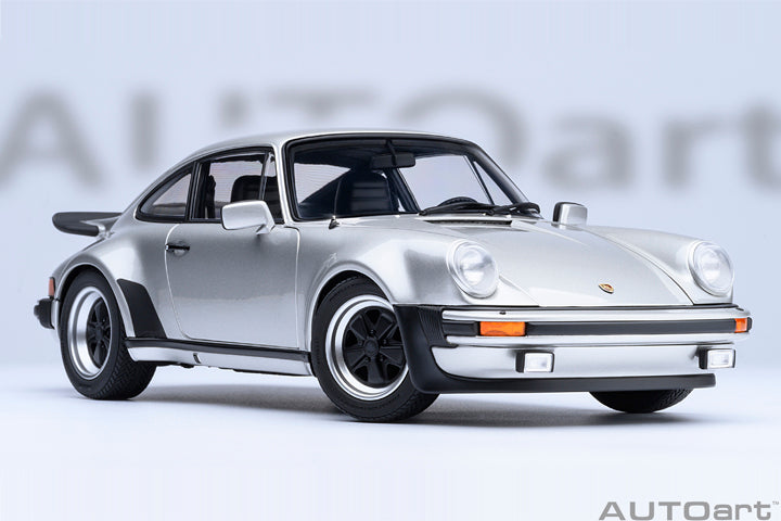 78110 PORSCHE 911(930) TURBO 3.0 (SILVER)