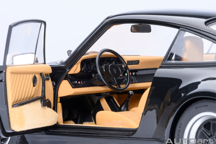 78111 PORSCHE 911(930) TURBO 3.0 (BLACK)