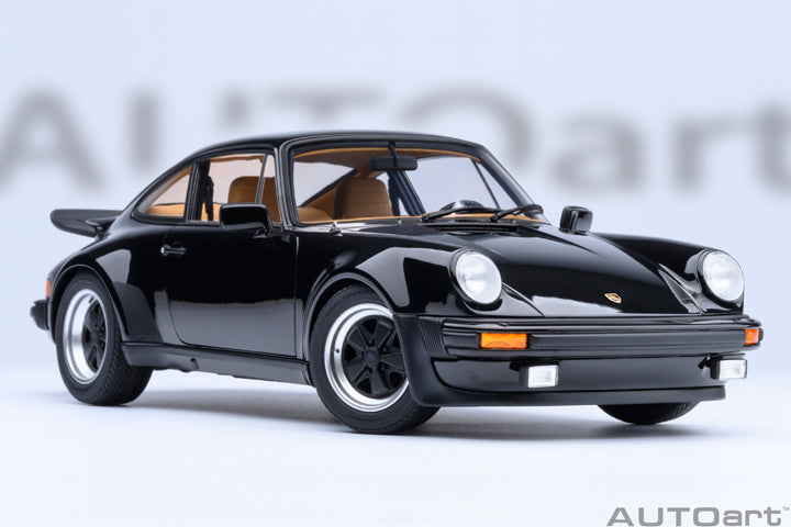 78111 PORSCHE 911(930) TURBO 3.0 (BLACK)