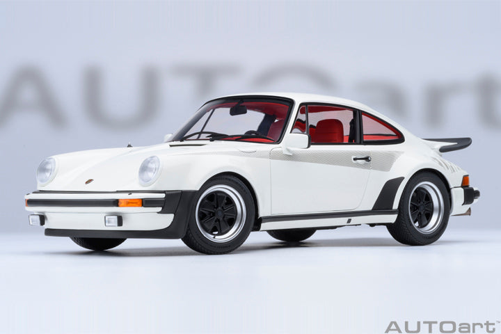 78113 PORSCHE 911(930) TURBO 3.0 (GRAND PRIX WHITE W/ TURBO STRIPES)