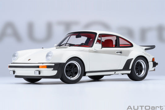 78113 PORSCHE 911(930) TURBO 3.0 (GRAND PRIX WHITE W/ TURBO STRIPES)