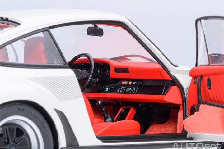 78113 PORSCHE 911(930) TURBO 3.0 (GRAND PRIX WHITE W/ TURBO STRIPES)