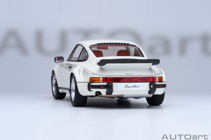 78113 PORSCHE 911(930) TURBO 3.0 (GRAND PRIX WHITE W/ TURBO STRIPES)