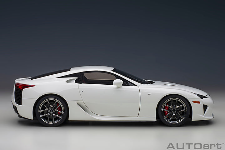 78850 LEXUS LFA (WHITEST WHITE)