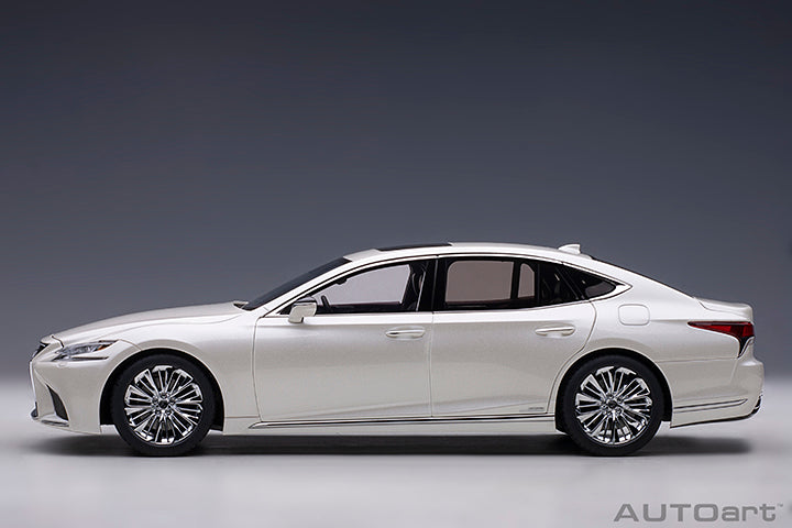 78866 LEXUS LS 500h (SONIC WHITE METALLIC/CRIMSON &amp; BLACK INTERIOR)