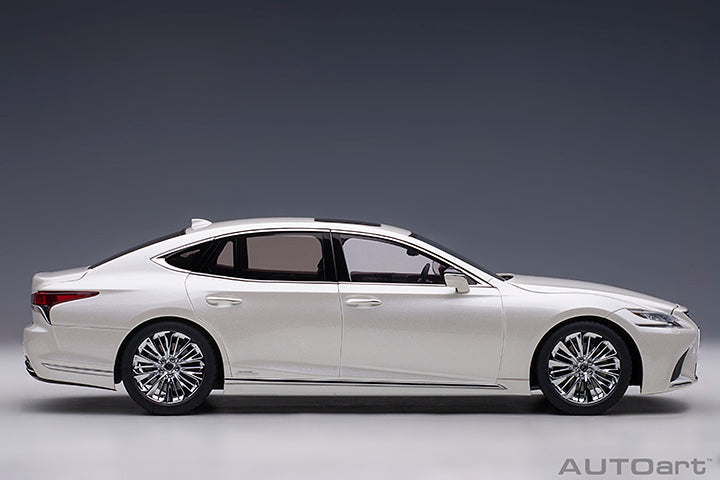78866 LEXUS LS 500h (SONIC WHITE METALLIC/CRIMSON &amp; BLACK INTERIOR)