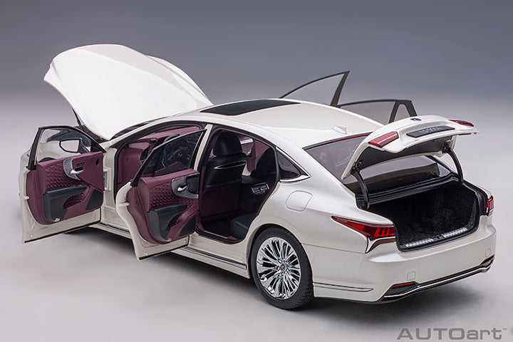 78866 LEXUS LS 500h (SONIC WHITE METALLIC/CRIMSON &amp; BLACK INTERIOR)
