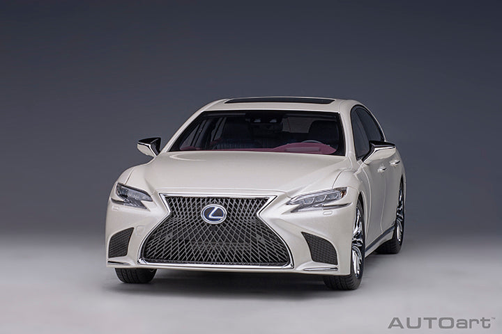 78866 LEXUS LS 500h (SONIC WHITE METALLIC/CRIMSON &amp; BLACK INTERIOR)