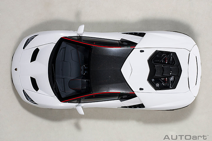 79111 LAMBORGHINI CENTENARIO (BIANCO ISIS/SOLID WHITE)