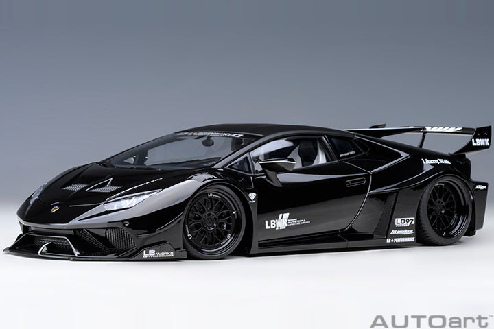 79129 LIBERTY WALK LB SILHOUETTE WORKS HURACAN GT (BLACK)