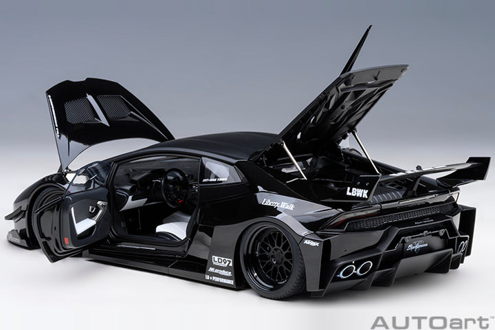 79129 LIBERTY WALK LB SILHOUETTE WORKS HURACAN GT (BLACK)